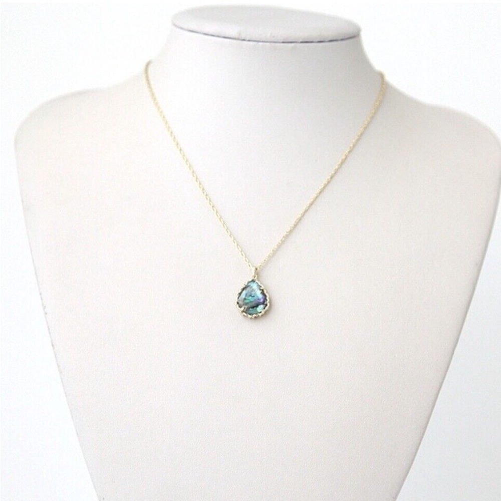 Kendra Scott Macrame Dee Short Pendant Necklace!!